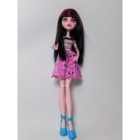 Monster High G2 Dance The Fright Away Draculaura Doll With Shoes And Earrings - Picture 1 of 10